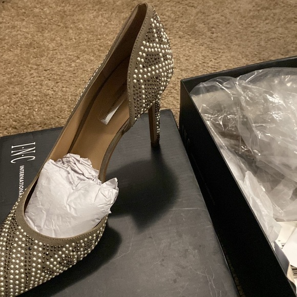 INC Natural Pearl ‘Kenjay’ Stiletto Pumps, EUC!! - Picture 2 of 4